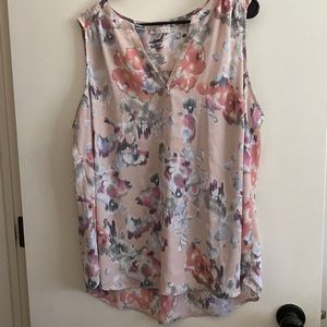 Ladies sleeveless blouse